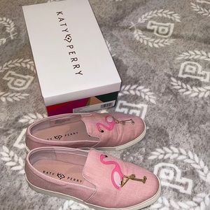 Katy Perry flamingo shoes!
